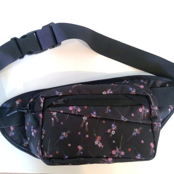 Flowered Fanny Pack/Shoulder Bag/Purse - Picture 1 of 7
